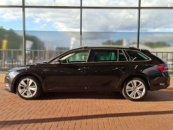 Used Skoda Superb 2020 for sale - 79573376: Photo