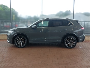 Used Volkswagen Tiguan 2024 for sale - 77035147: Photo