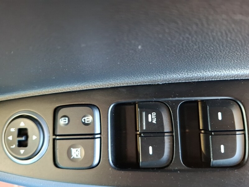 Used Hyundai i10 2014 for sale - 77731645: Photo 13