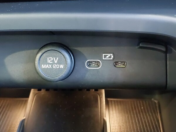 Used Volvo XC40 2024 for sale - 75706679: Photo 14