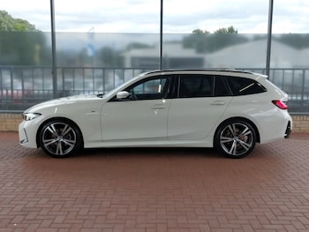 Used BMW 3 Series 2024 for sale - 75910010: Photo
