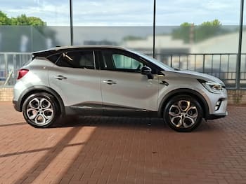 Used Renault Captur 2023 for sale - 79853078: Photo