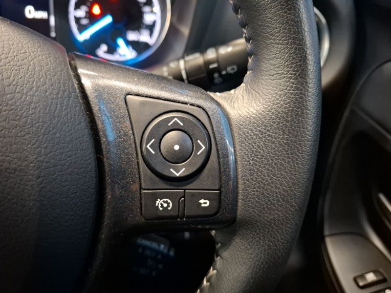 Used Toyota Yaris 2020 for sale - 76839212: Photo 19