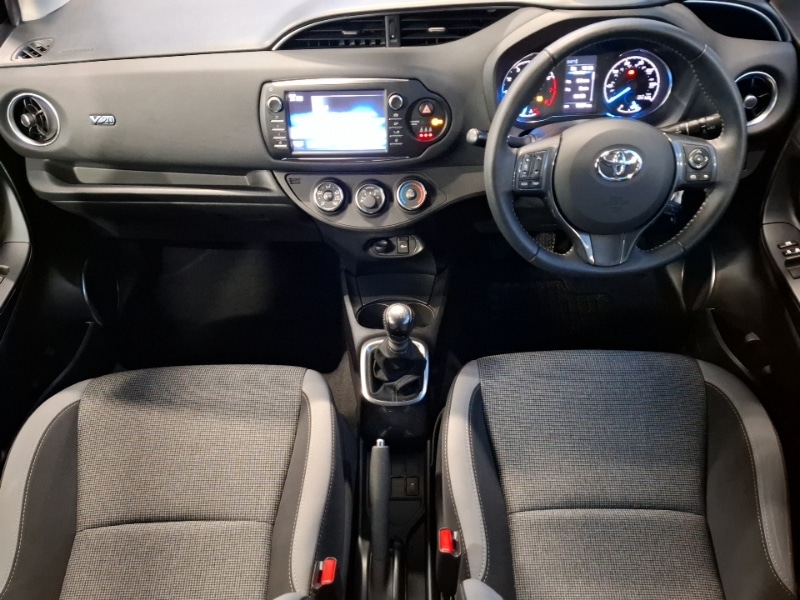 Used Toyota Yaris 2020 for sale - 76839212: Photo 2