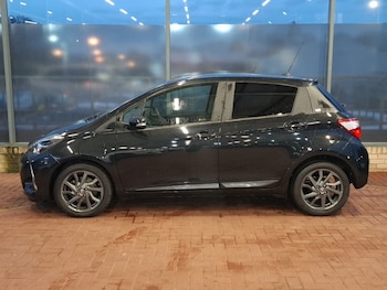 Used Toyota Yaris 2020 for sale - 76839212: Photo