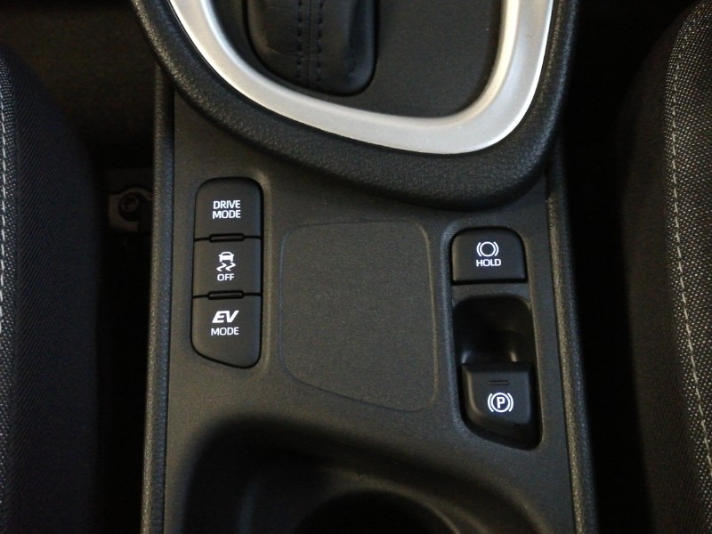 Used Toyota Yaris 2022 for sale - 76160529: Photo 15