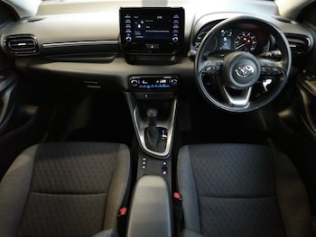 Used Toyota Yaris 2022 for sale - 76160529: Photo