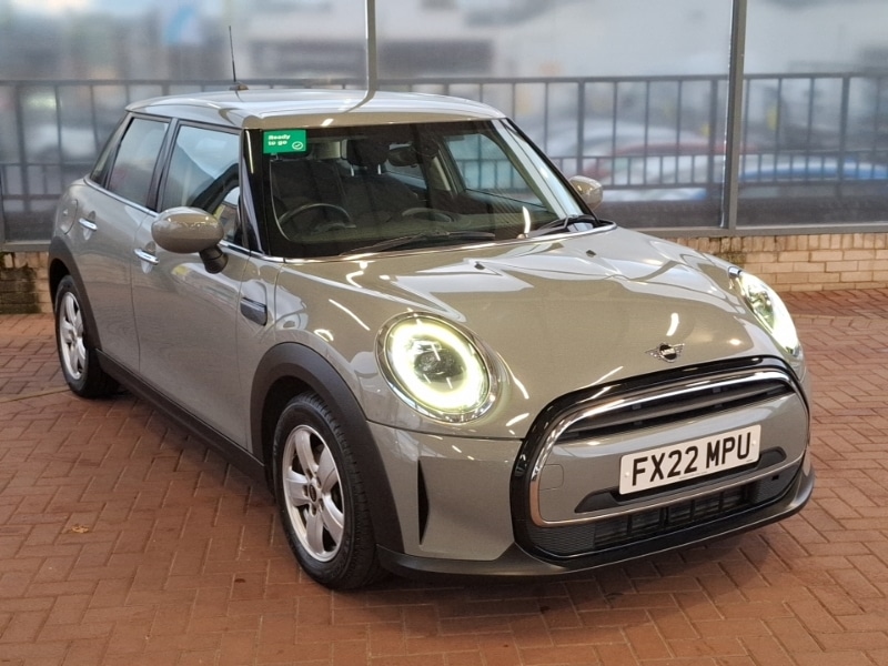 Used MINI Hatch 2022 for sale - 76537177: Photo 1