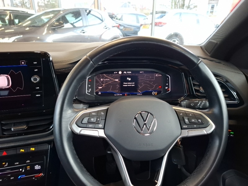 Used Volkswagen T-Roc 2023 for sale - 76897572: Photo 11