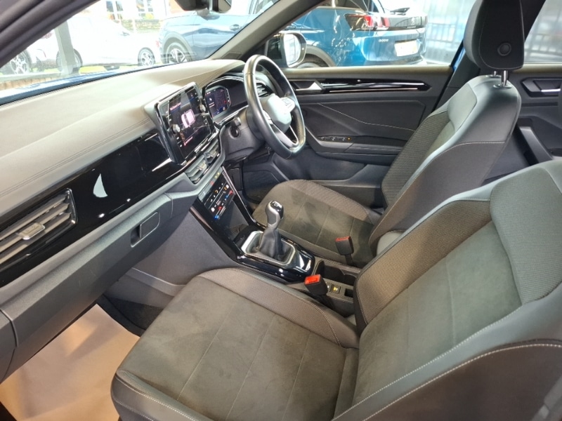 Used Volkswagen T-Roc 2023 for sale - 76897572: Photo 5