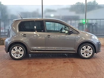 Used Volkswagen up! 2023 for sale - 79406920: Photo