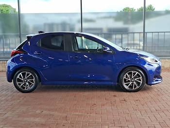 Used Toyota Yaris 2023 for sale - 79356742: Photo