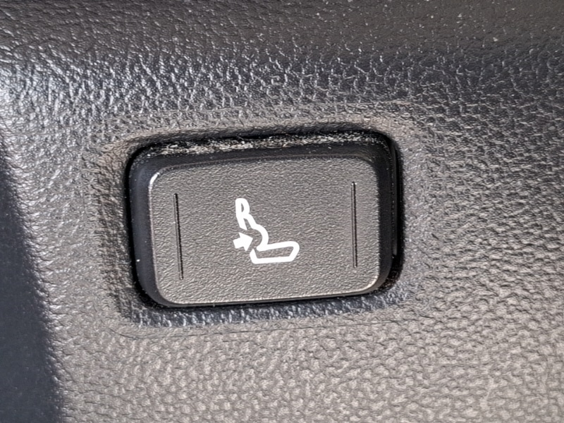 Used Toyota C-HR 2020 for sale - 78112860: Photo 12