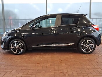 Used Toyota Yaris 2019 for sale - 78480508: Photo