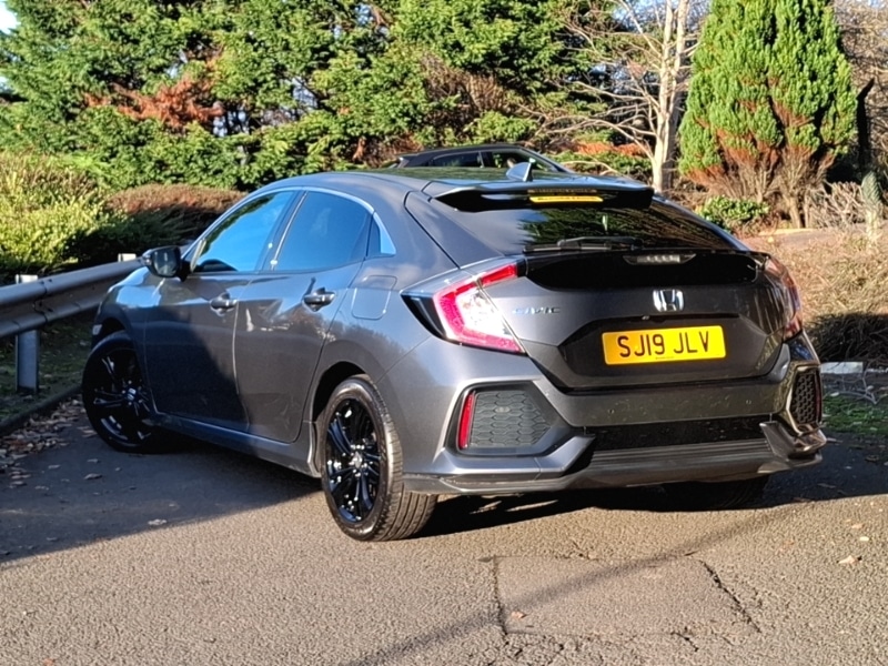 Used Honda Civic 2019 for sale - 76606290: Photo 3
