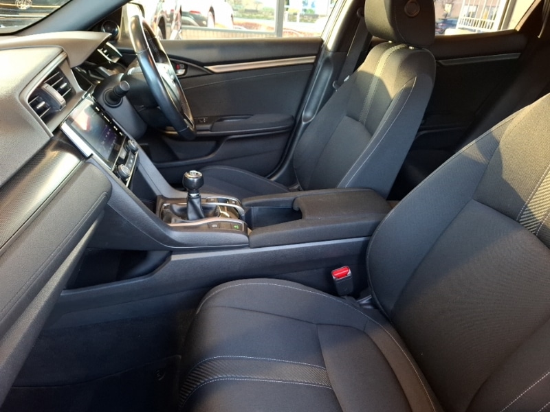 Used Honda Civic 2019 for sale - 76606290: Photo 5