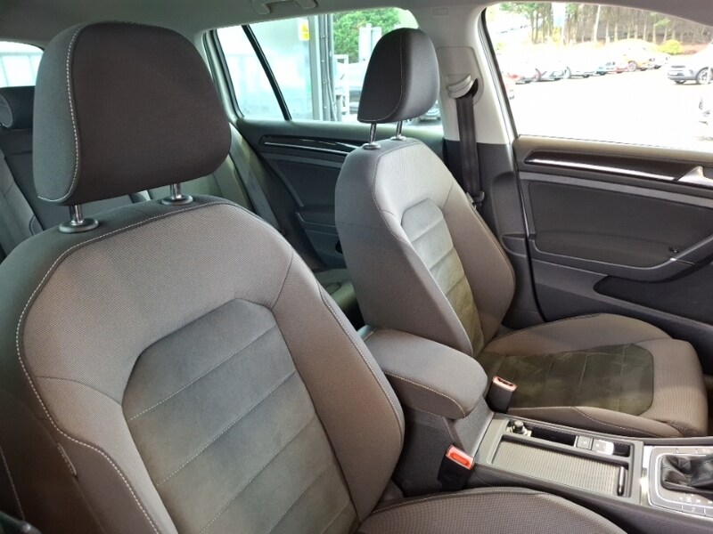 Used Volkswagen Golf 2018 for sale - 77605750: Photo 18