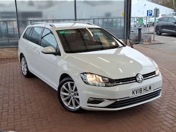Used Volkswagen Golf 2018 for sale - 77605750: Photo