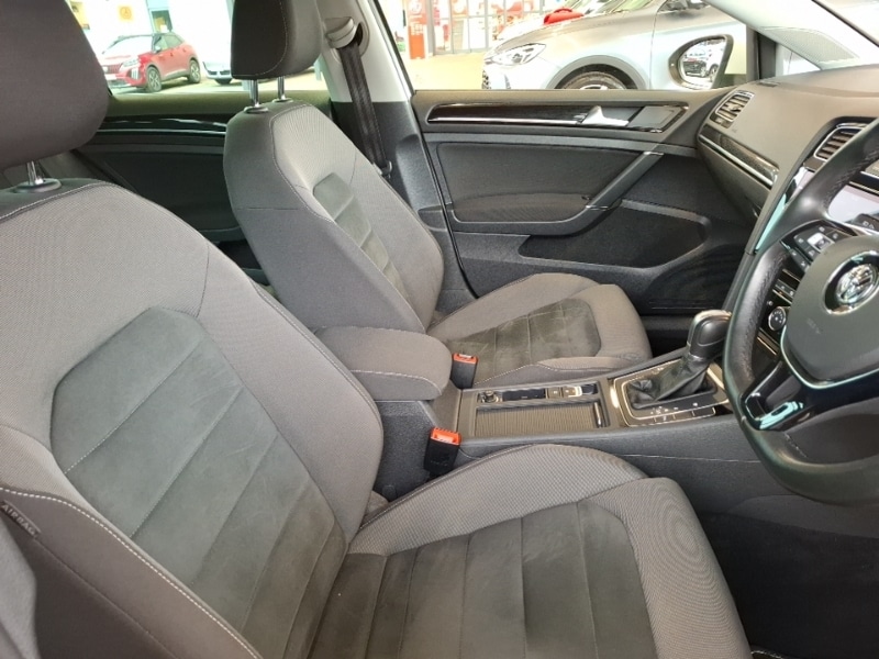 Used Volkswagen Golf 2018 for sale - 77605750: Photo 5