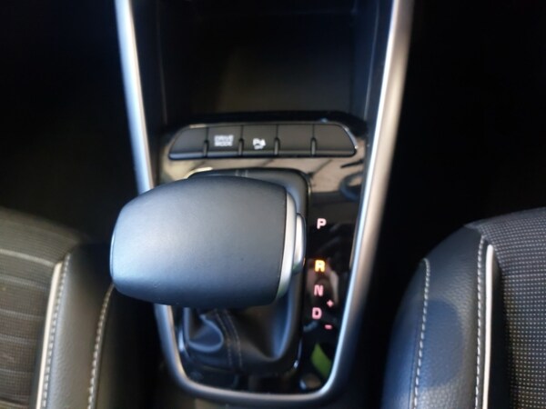 Used Kia Stonic 2024 for sale - 75714831: Photo 16