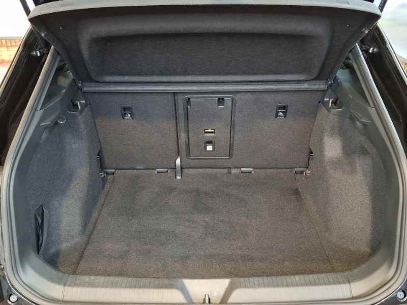 Used Volkswagen ID.4 2023 for sale - 77150405: Photo 8