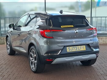 Used Renault Captur 2023 for sale - 78441800: Photo