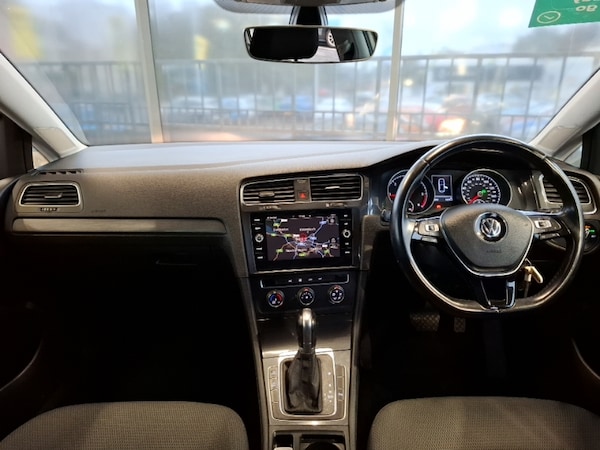 Used Volkswagen Golf 2019 for sale - 76258412: Photo 2