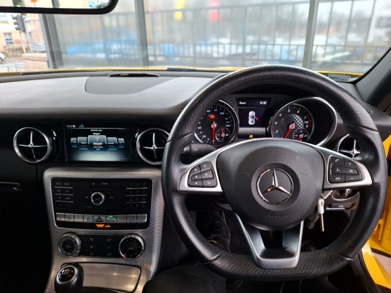 Used Mercedes-Benz SLC 2020 for sale - 78099090: Photo 2