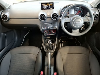 Used Audi A1 2015 for sale - 77114689: Photo