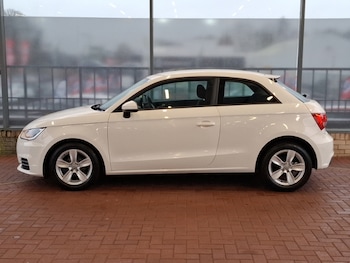 Used Audi A1 2015 for sale - 77114689: Photo