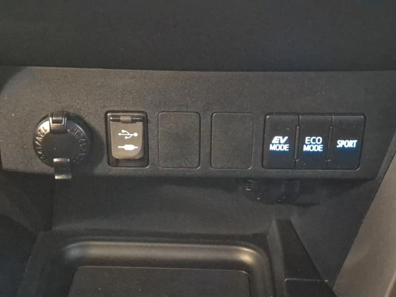 Used Toyota RAV4 2018 for sale - 77347713: Photo 14