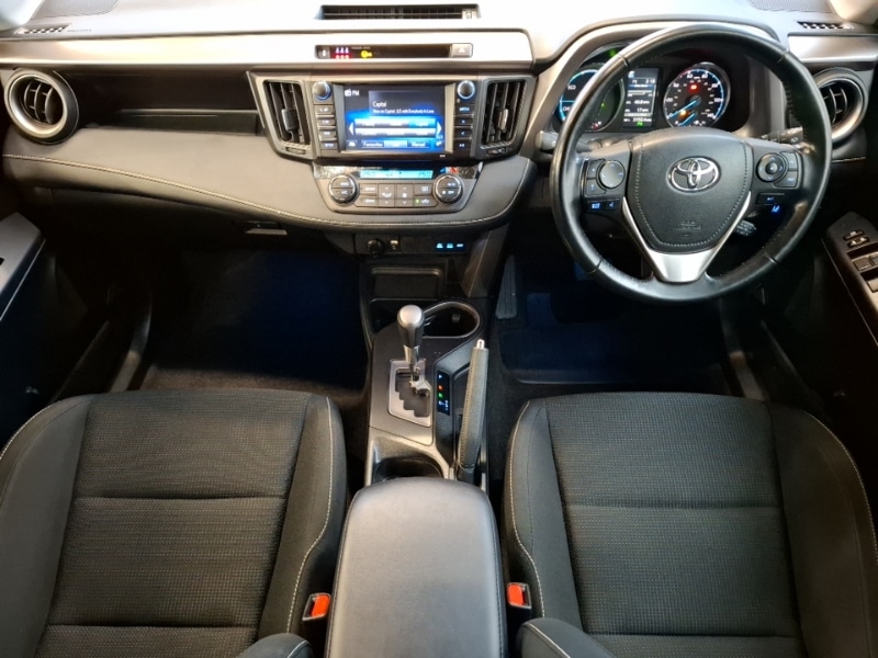 Used Toyota RAV4 2018 for sale - 77347713: Photo 2