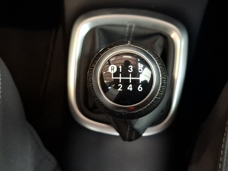 Used Toyota Yaris 2018 for sale - 76440227: Photo 15