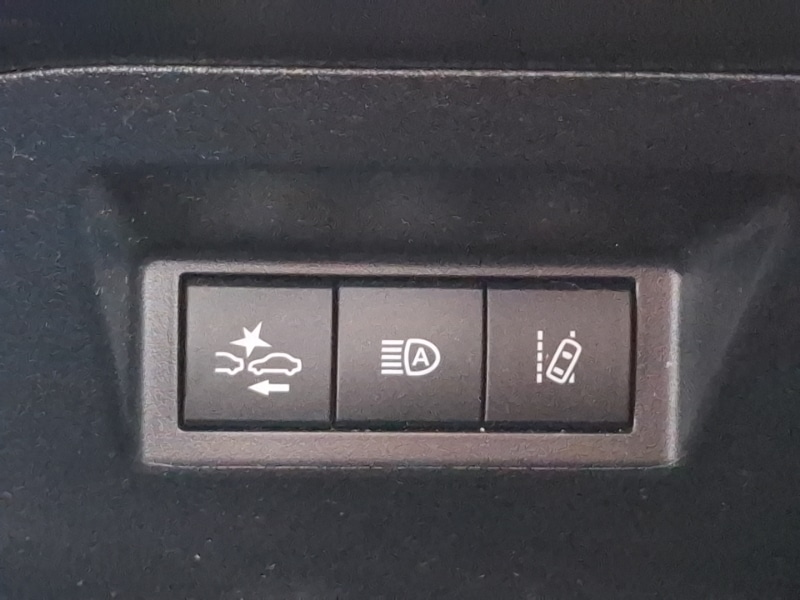 Used Toyota Yaris 2018 for sale - 76440227: Photo 17