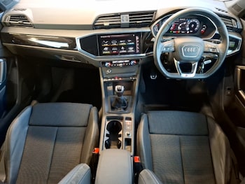 Used Audi Q3 2022 for sale - 76411020: Photo