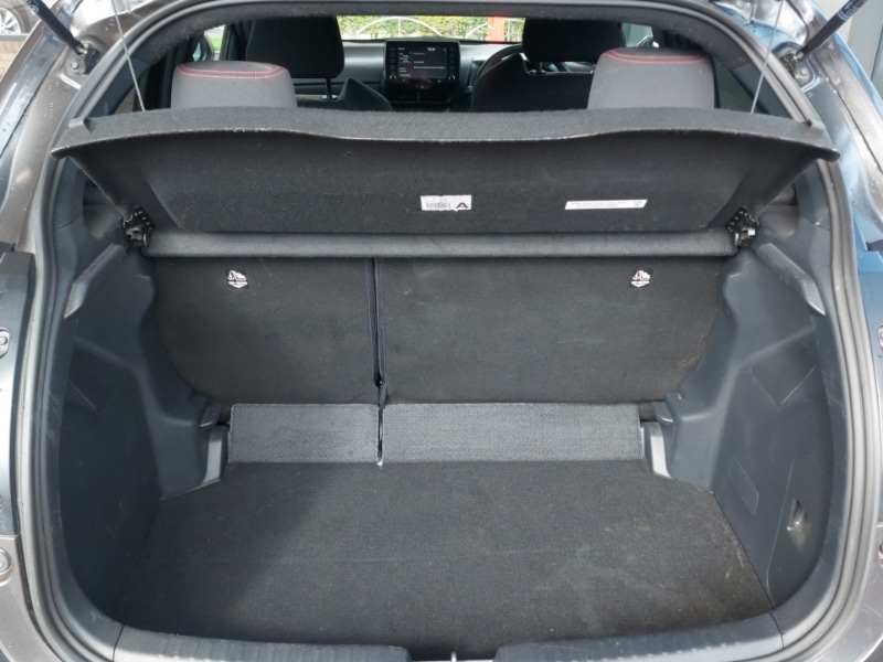 Used Toyota Yaris 2023 for sale - 76666369: Photo 8