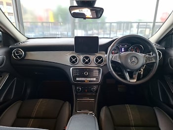 Used Mercedes-Benz GLA 2020 for sale - 78778234: Photo