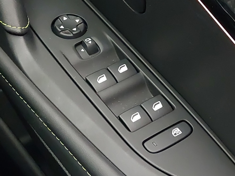 Used Peugeot 208 2023 for sale - 76594036: Photo 19