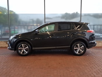 Used Toyota RAV4 2016 for sale - 76195209: Photo 4