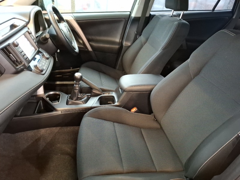 Used Toyota RAV4 2016 for sale - 76195209: Photo 5