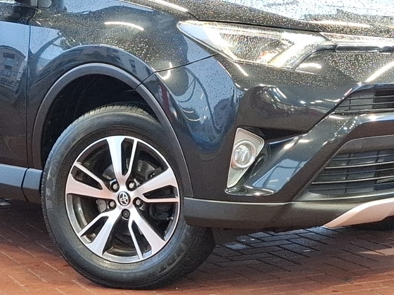 Used Toyota RAV4 2016 for sale - 76195209: Photo 9
