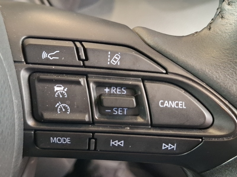 Used Toyota Yaris Cross 2023 for sale - 78112844: Photo 16