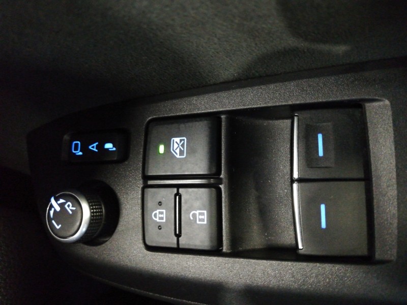 Used Toyota Yaris 2021 for sale - 76648548: Photo 12