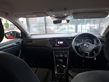 Used Volkswagen T-Roc 2019 for sale - 79578676: Photo