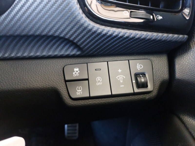 Used Kia Stonic 2024 for sale - 76639353: Photo 19