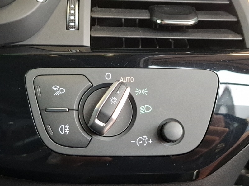 Used Audi A4 2018 for sale - 77652227: Photo 17