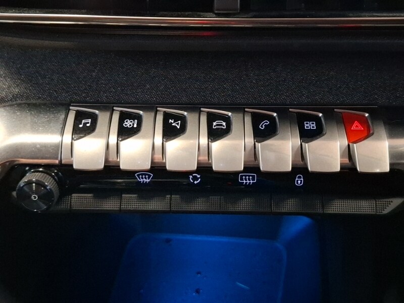 Used Peugeot 3008 2022 for sale - 76885509: Photo 17