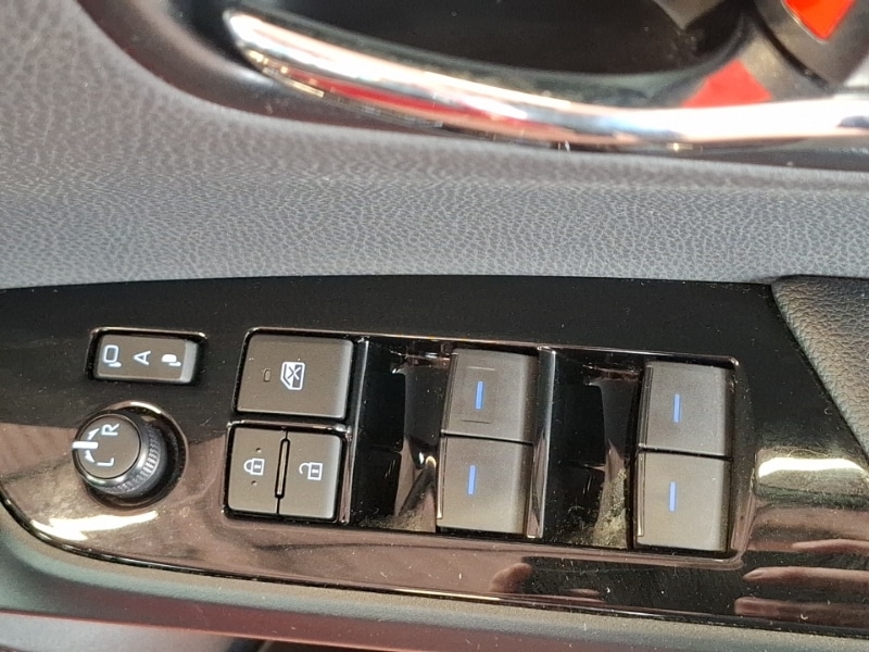 Used Toyota Prius 2020 for sale - 78099063: Photo 12