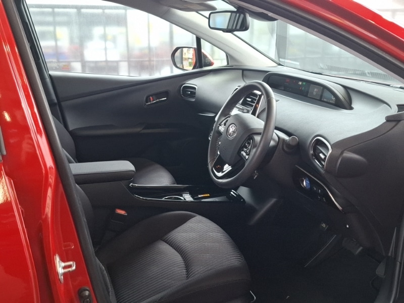 Used Toyota Prius 2020 for sale - 78099063: Photo 5