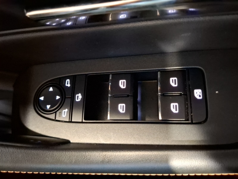 Used Mazda CX-60 2024 for sale - 77150400: Photo 12